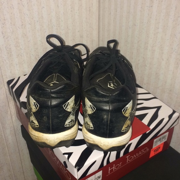 size 8.5 softball cleats - Picture 3 of 3